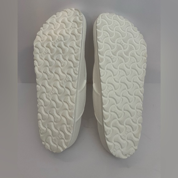 Birkenstock Flip Flops size 40 - Picture 5 of 5